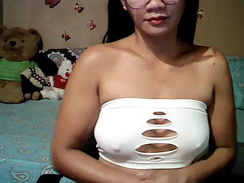 Mia Rein online show from 27, 4, 2026