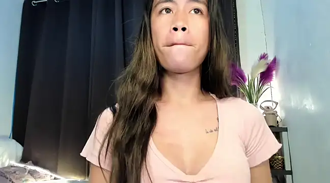 Snapshot of Emma_Jones88 chatting on 10, 2, 2025 Emma Jones88 online show from 10, 2, 2025