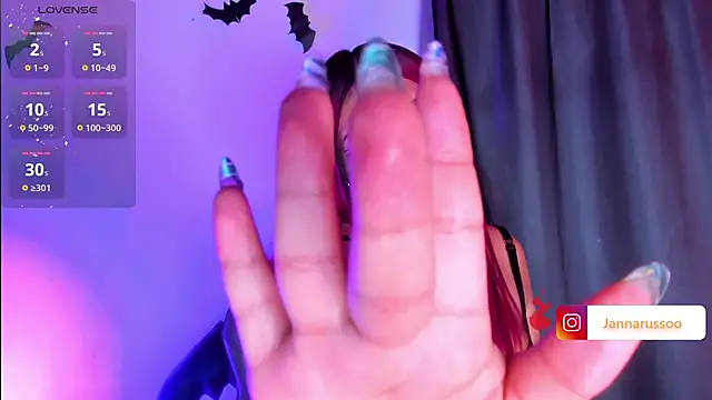 EmmaRusso online show from 9, 10, 2025