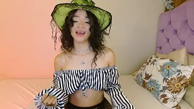 Snapshot of kiarablue chatting on 1, 11, 2025 kiarablue online show from 1, 11, 2025