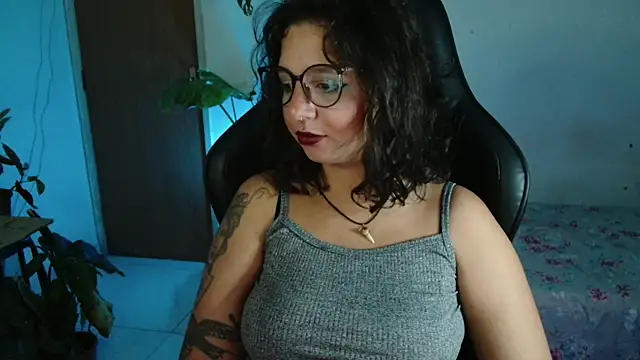 Snapshot of myamillor chatting on 16, 7, 2026 myamillor online show from 16, 7, 2026