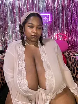 BigFineSelena online show from 11, 2, 2026