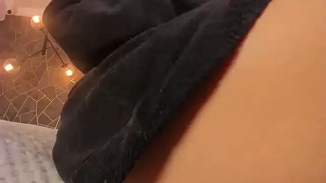 dayra angels online show from 4, 10, 2025