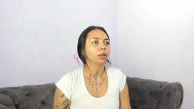 miss soffi  online show from 9, 4, 2026