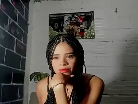 Snapshot of sarasandle chatting on 8, 3, 2025 sarasandle online show from 8, 3, 2025