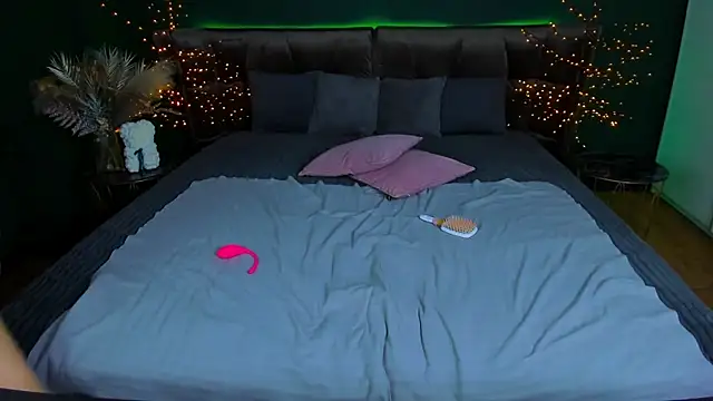 Snapshot of Kamilla_Hot chatting on 21, 11, 2025 Kamilla Hot online show from 21, 11, 2025