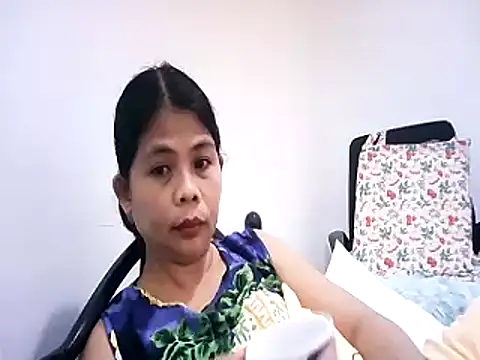 Snapshot of pinay_milfxx chatting on 29, 11, 2025 pinay milfxx online show from 29, 11, 2025