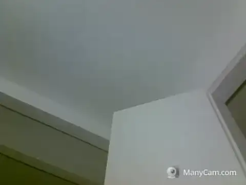 Snapshot of celibe_du_25 chatting on 12, 12, 2024 celibe du 25 online show from 12, 12, 2024