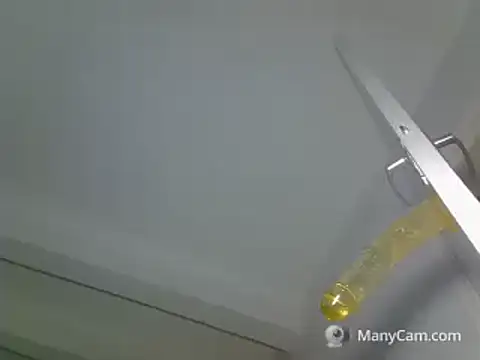 Snapshot of celibe_du_25 chatting on 19, 12, 2024 celibe du 25 online show from 19, 12, 2024