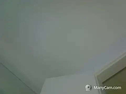 Snapshot of celibe_du_25 chatting on 27, 2, 2025 celibe du 25 online show from 27, 2, 2025