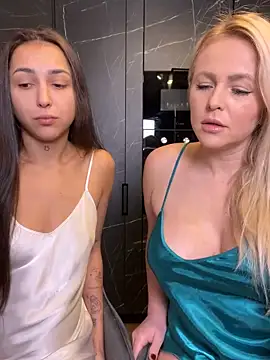 Snapshot of Keep_us_wild chatting on 6, 2, 2025 Keep us wild online show from 6, 2, 2025