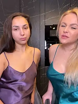 Snapshot of Keep_us_wild chatting on 10, 2, 2025 Keep us wild online show from 10, 2, 2025