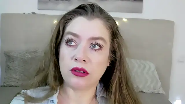 Snapshot of PetersEmily chatting on 1, 12, 2024 PetersEmily online show from 1, 12, 2024