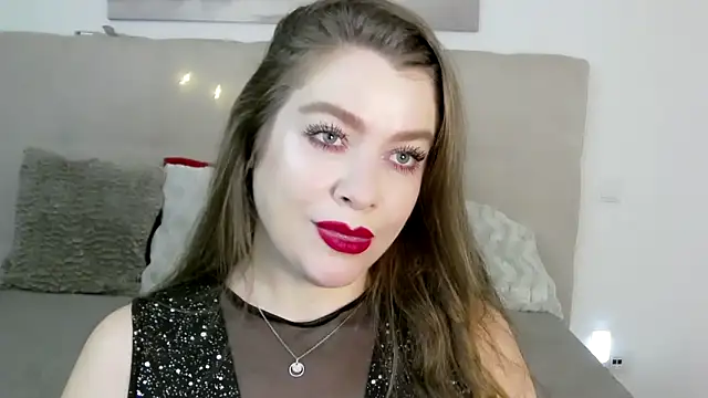 Snapshot of PetersEmily chatting on 8, 12, 2024 PetersEmily online show from 8, 12, 2024