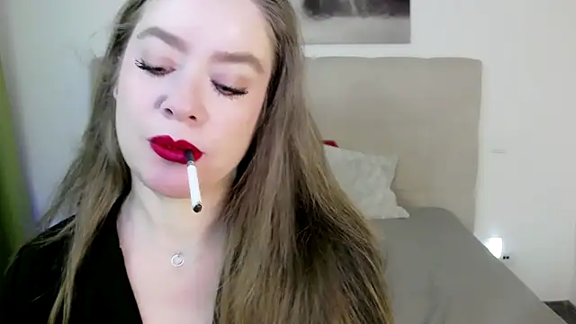 Snapshot of PetersEmily chatting on 8, 3, 2025 PetersEmily online show from 8, 3, 2025