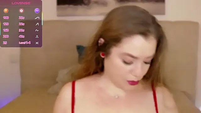 Snapshot of PetersEmily chatting on 18, 11, 2025 PetersEmily online show from 18, 11, 2025