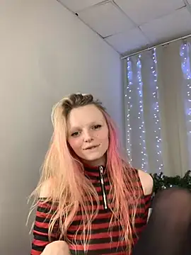 Snapshot of evangel1ne chatting on 27, 12, 2024 evangel1ne online show from 27, 12, 2024