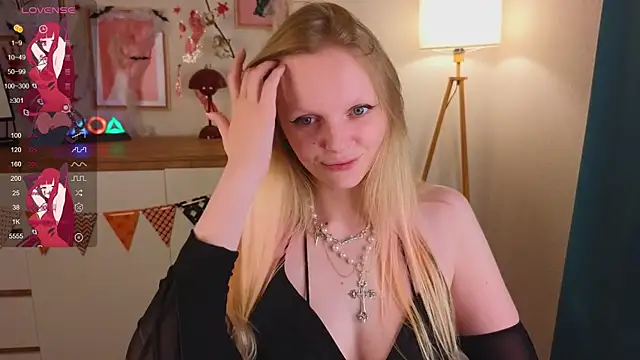 Snapshot of evangel1ne chatting on 31, 10, 2025 evangel1ne online show from 31, 10, 2025