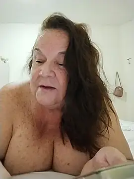 Yaya Mineira online show from 19, 11, 2025