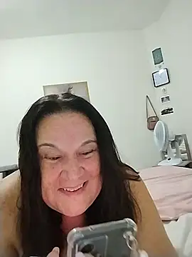 Yaya Mineira online show from 22, 2, 2026