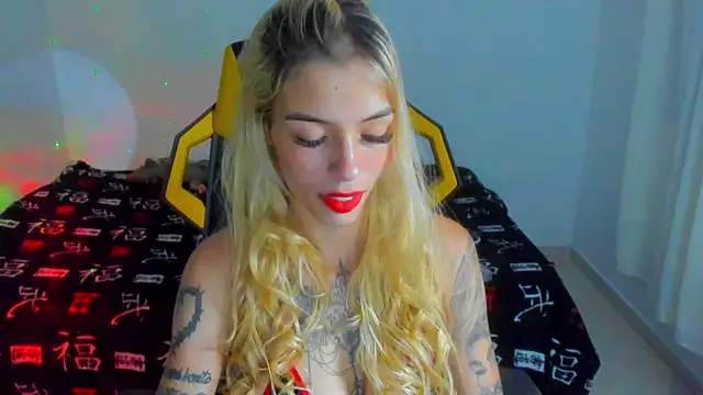 Snapshot of barbiee_05 chatting on 19, 5, 2026 barbiee 05 online show from 19, 5, 2026
