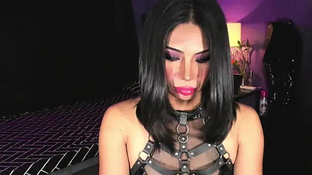 MaxxineMorenaTs online show from 29, 4, 2026