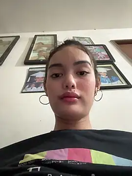 AlexandraMooree online show from 14, 2, 2025