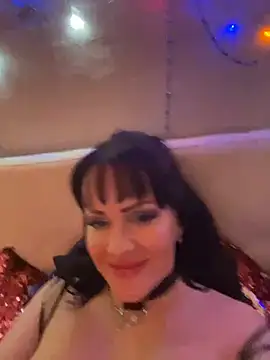 Lolaley2 online show from 25, 1, 2025