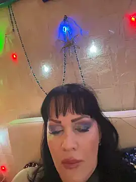 Lolaley2 online show from 11, 2, 2025