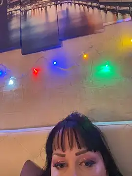 Lolaley2 online show from 9, 3, 2025