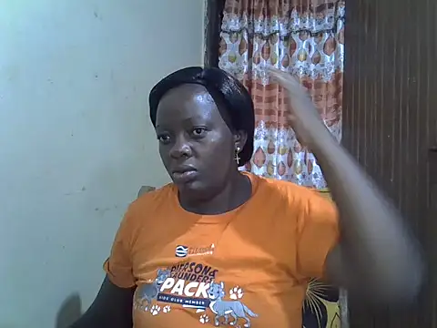 Snapshot of Ebonyceline chatting on 30, 10, 2025 Ebonyceline online show from 30, 10, 2025