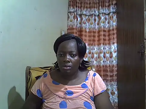 Snapshot of Ebonyceline chatting on 4, 11, 2025 Ebonyceline online show from 4, 11, 2025