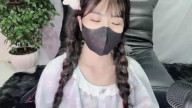 Snapshot of Mya_Lee chatting on 1, 12, 2024 Mya Lee online show from 1, 12, 2024