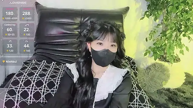 Snapshot of Mya_Lee chatting on 30, 12, 2024 Mya Lee online show from 30, 12, 2024