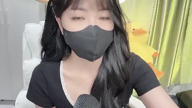 Snapshot of Mya_Lee chatting on 14, 2, 2025 Mya Lee online show from 14, 2, 2025