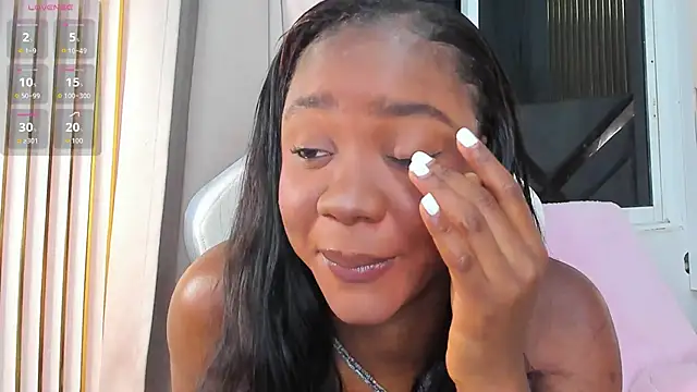 GianinaLewis online show from 24, 4, 2026