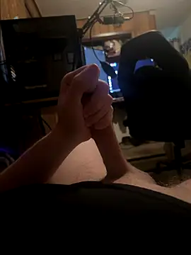 Snapshot of whitestroker chatting on 29, 10, 2025 whitestroker online show from 29, 10, 2025