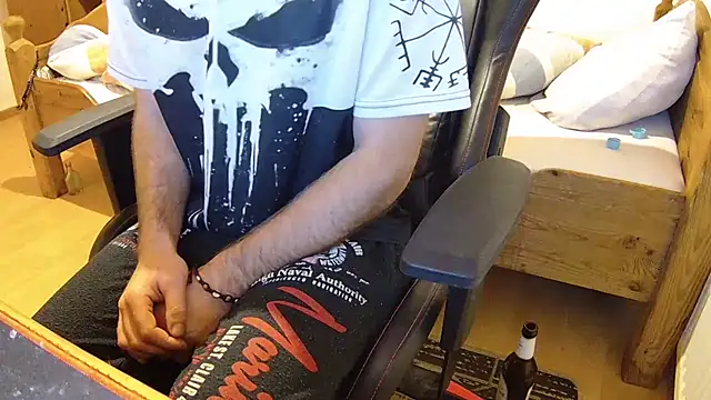 Snapshot of KmlBI26 chatting on 29, 10, 2025 KmlBI26 online show from 29, 10, 2025