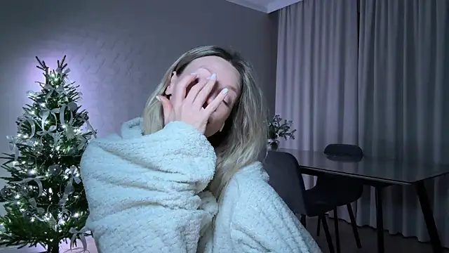 Snapshot of Alice_Wonders chatting on 29, 12, 2024 Alice Wonders online show from 29, 12, 2024