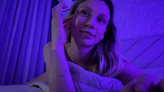 Snapshot of Alice_Wonders chatting on 7, 2, 2025 Alice Wonders online show from 7, 2, 2025