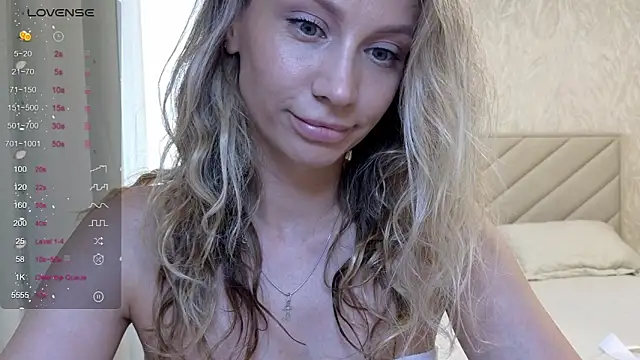 Snapshot of Alice_Wonders chatting on 20, 5, 2026 Alice Wonders online show from 20, 5, 2026