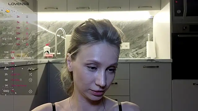 Snapshot of Alice_Wonders chatting on 23, 5, 2026 Alice Wonders online show from 23, 5, 2026