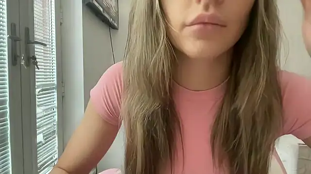 Lillymariee online show from 31, 1, 2025