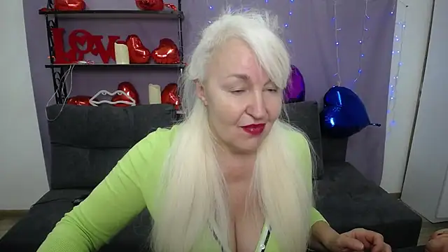 BlondyLeeBest online show from 2, 3, 2025