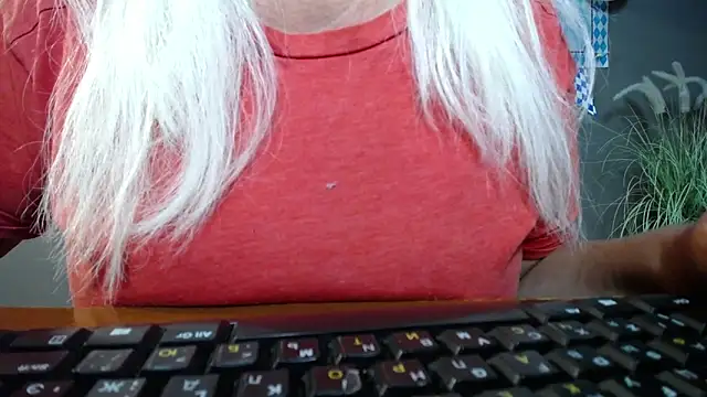 BlondyLeeBest online show from 5, 10, 2025