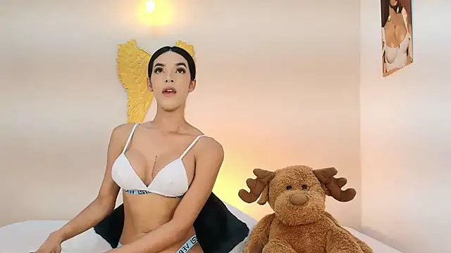 salome Collins 1 online show from 23, 4, 2026