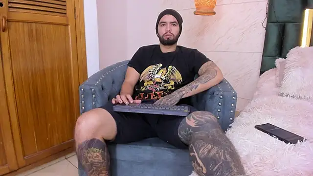 Snapshot of matteosantos chatting on 1, 2, 2025 matteosantos online show from 1, 2, 2025