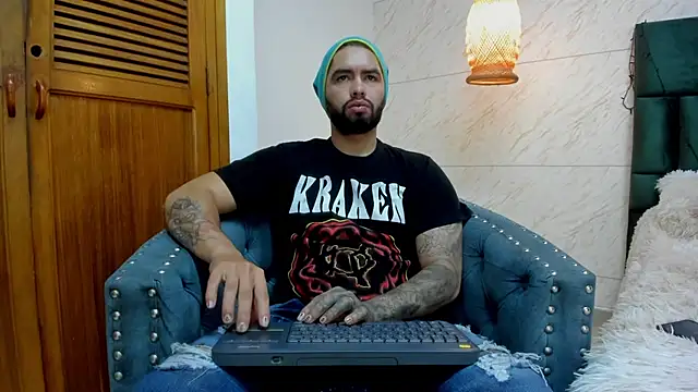 Snapshot of matteosantos chatting on 7, 2, 2025 matteosantos online show from 7, 2, 2025