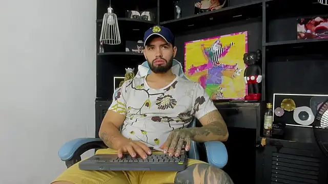 Snapshot of matteosantos chatting on 9, 2, 2025 matteosantos online show from 9, 2, 2025