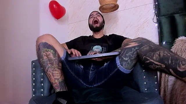 Snapshot of matteosantos chatting on 14, 2, 2025 matteosantos online show from 14, 2, 2025